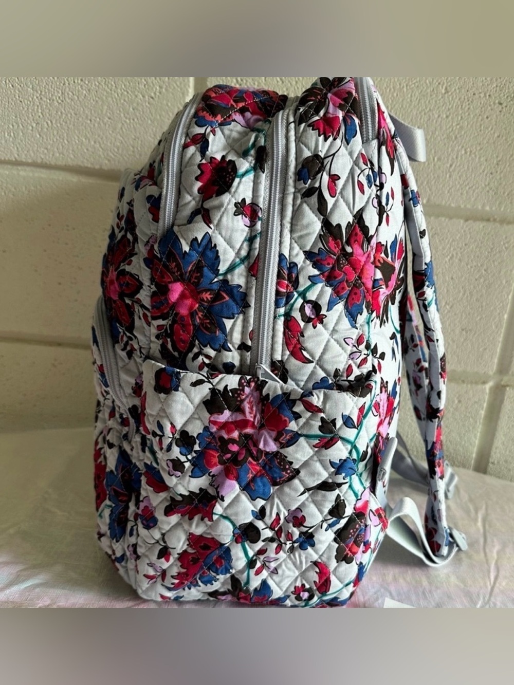 NWT Vera Bradley Essential Large Backpack  Vineyard Floral - Picture 4 of 9